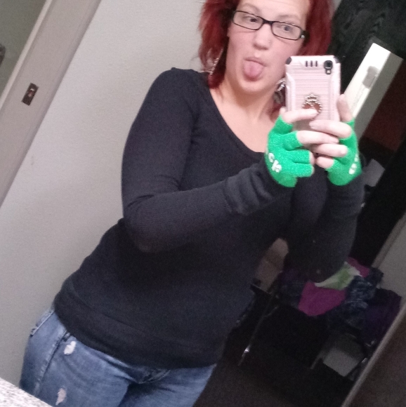 Meet your Posher, Jes - Picture 5 of 8